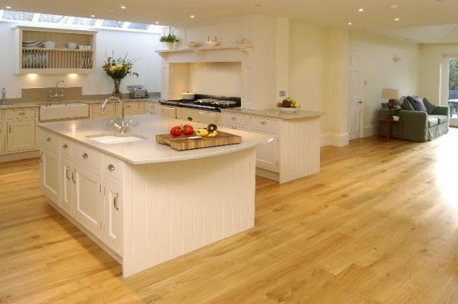 wood-flooring-in-the-kitchen