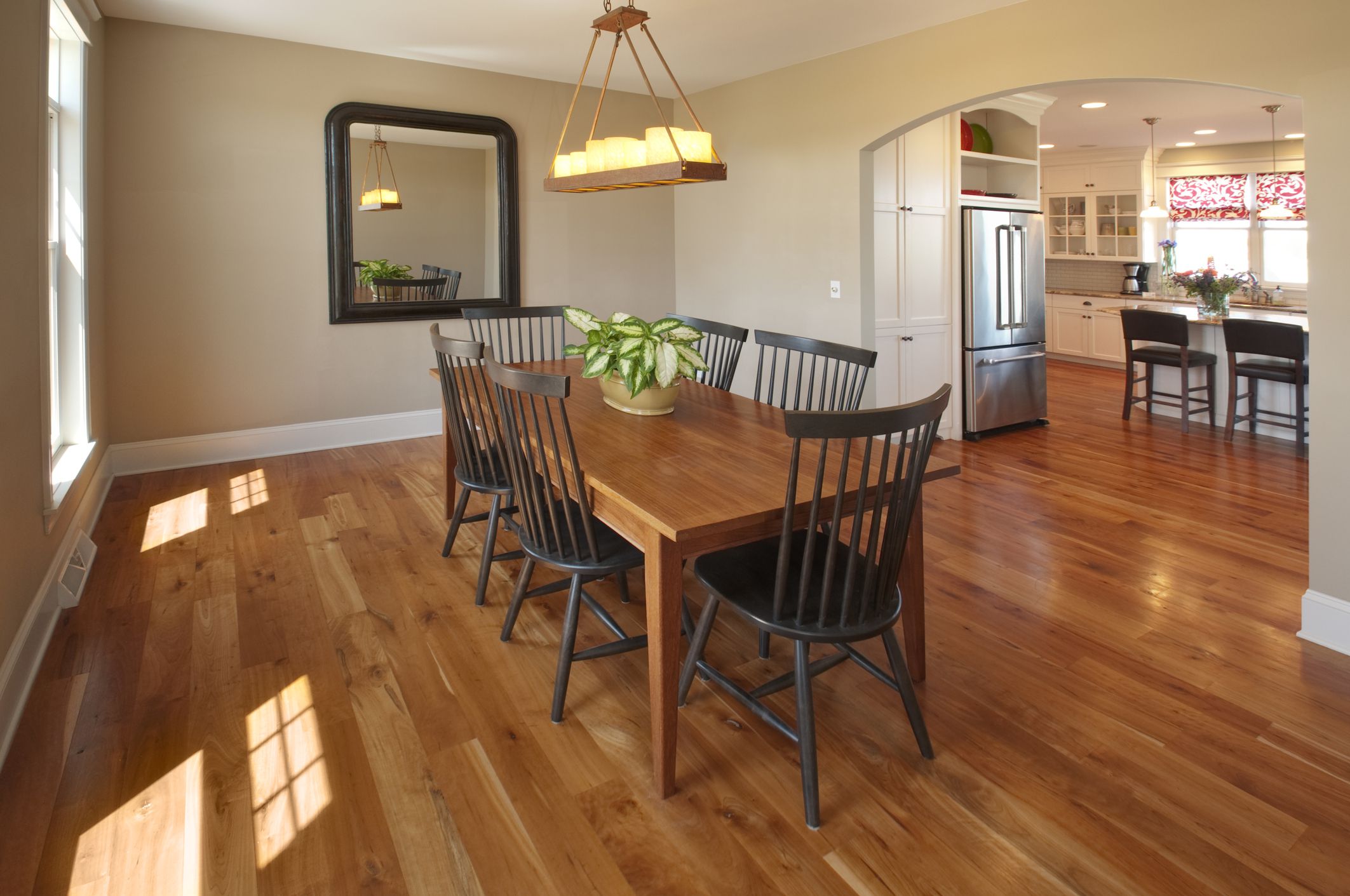 Right Wood Flooring For Dining Rooms, Dining Room Hardwood Floors Design